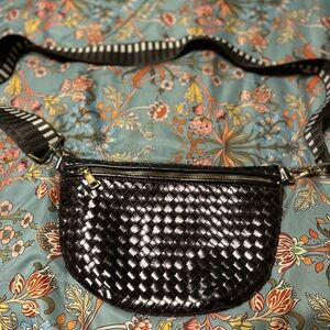 Chic Brown Woven Shoulder Bag